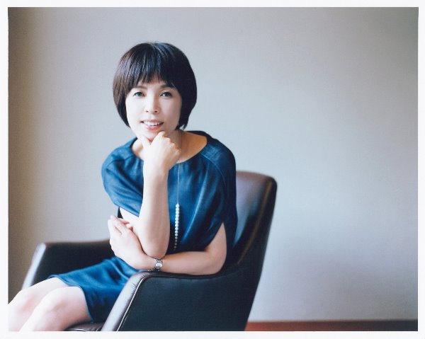 原田マハ氏写真（©森栄喜）