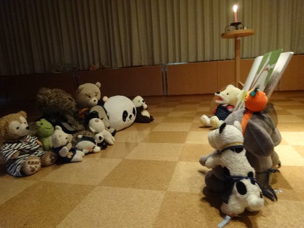 大人のためのぬいぐるみおとまり会